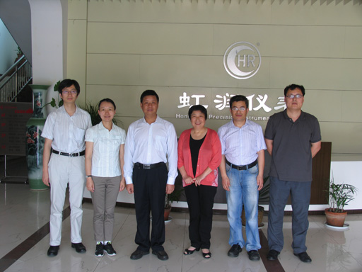 上海理工大學(xué)領(lǐng)導(dǎo)、教授一行考察虹潤(rùn)公司